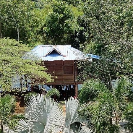 Thabasiya Resorts Kuzhittura Exterior foto